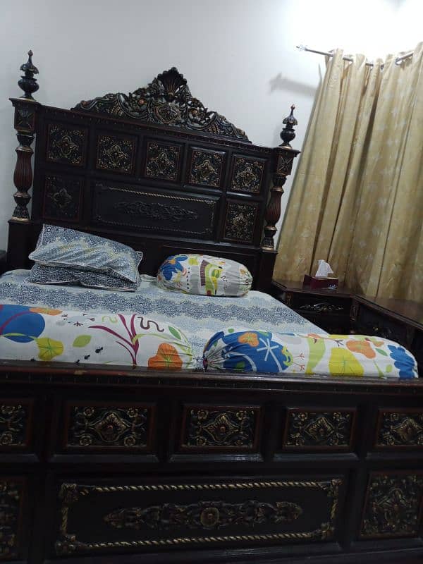 solid chinioti bed set with dressing table 3