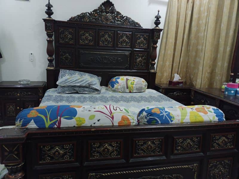 solid chinioti bed set with dressing table 5