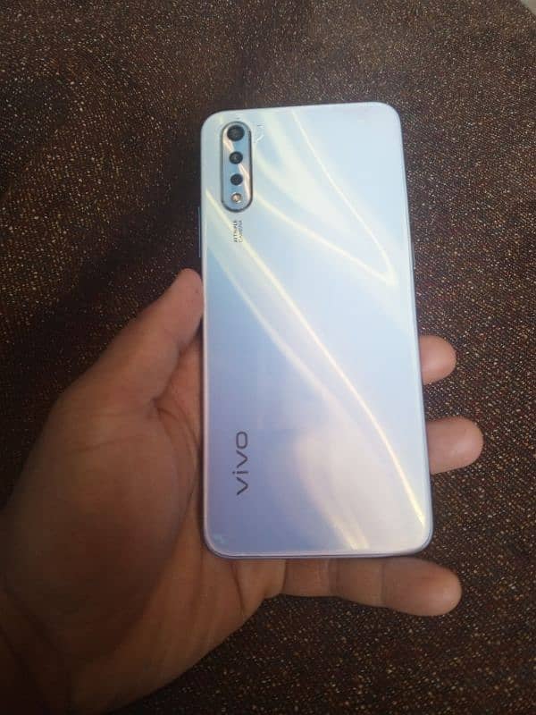 vivo s1 4 128 2