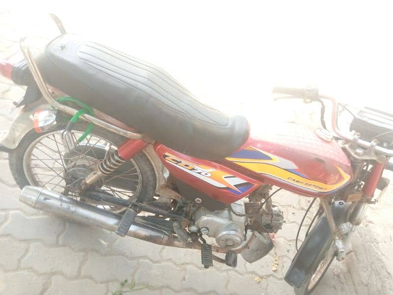 Yamaha dhom bike hai 70 bilkul OK condition 4