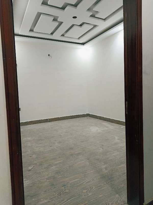 North Nazimabad Block D 3 Bed DD Huge Bed Rooms Near To Aslam Market 600 Yards Category 1