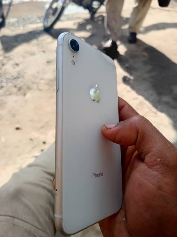 iphone xr 10/10 watrpak non pta Jv 64 gb battery 80. /. 3