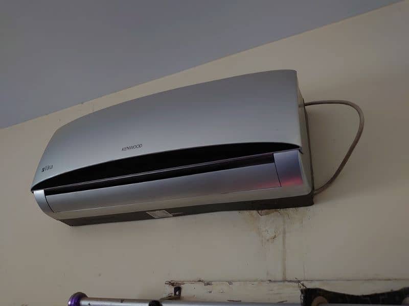 Kenwood 1 ton split Ac 4