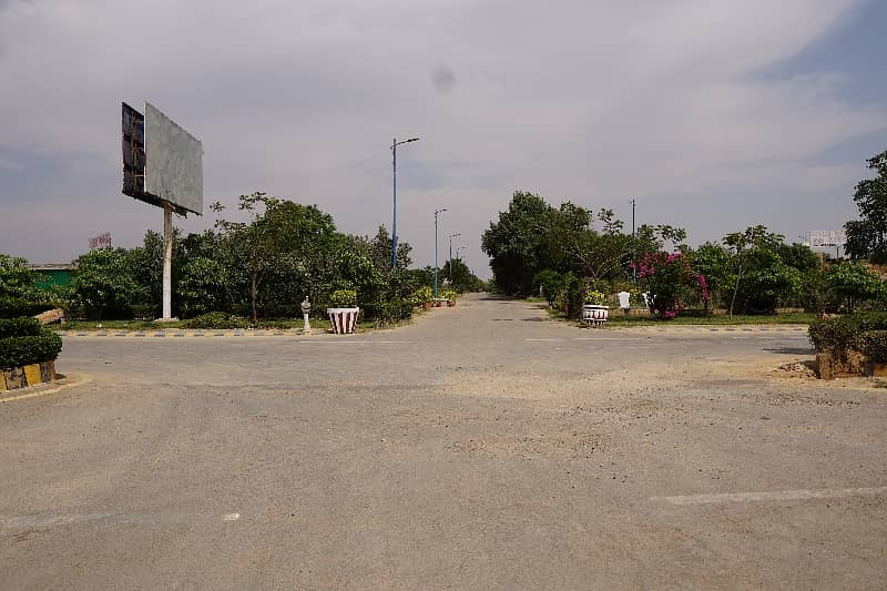 300 Square Yards Plot Available For Sale Full Paid Development Pai Ready For Possession 6