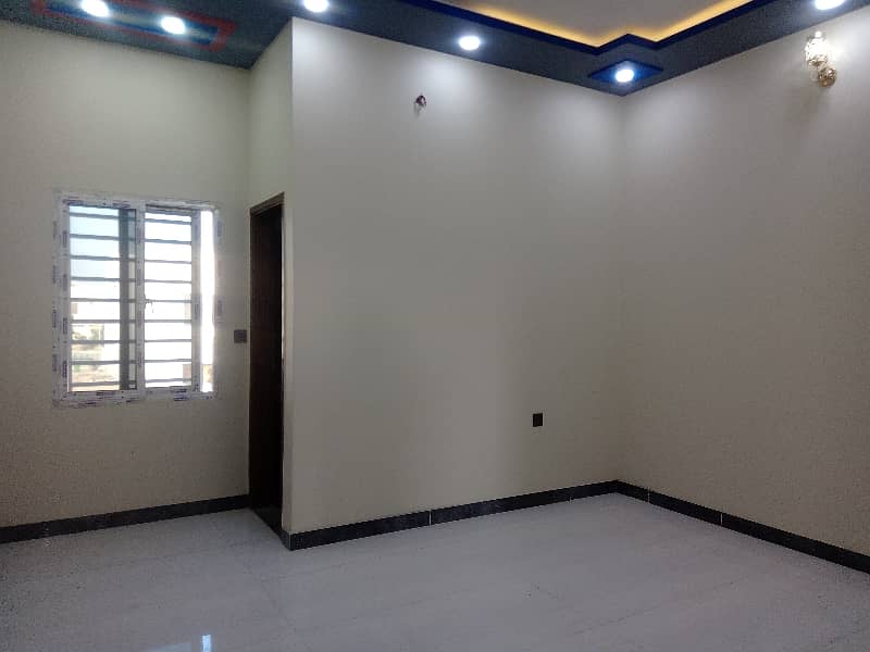 Stunning Prime Location 160 Square Yards House In Naya Nazimabad - Block D Available 14