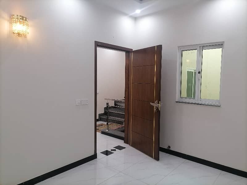 House Of 2 Marla For sale In Gulberg 4