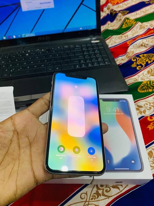 iPhone x 64gb Pta Approved with Box 3