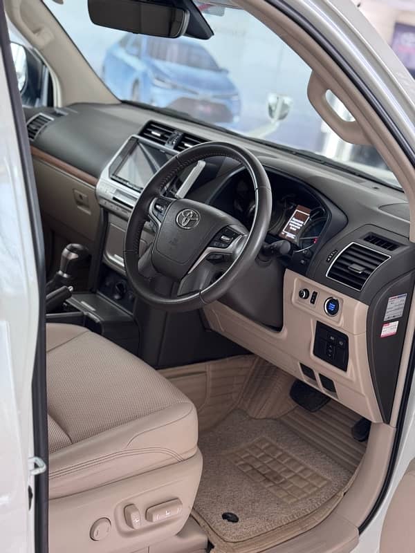 Toyota Prado TXL 2020 1