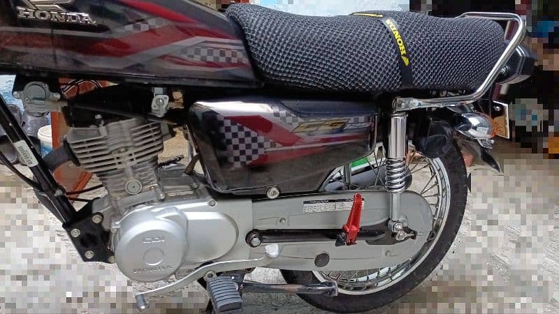 Honda CG125 black 0