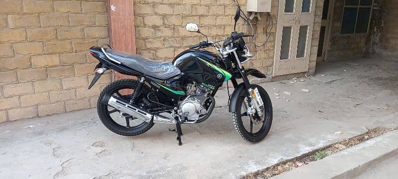 YAMAHA YBR 125G IN NEW CONDITION 10