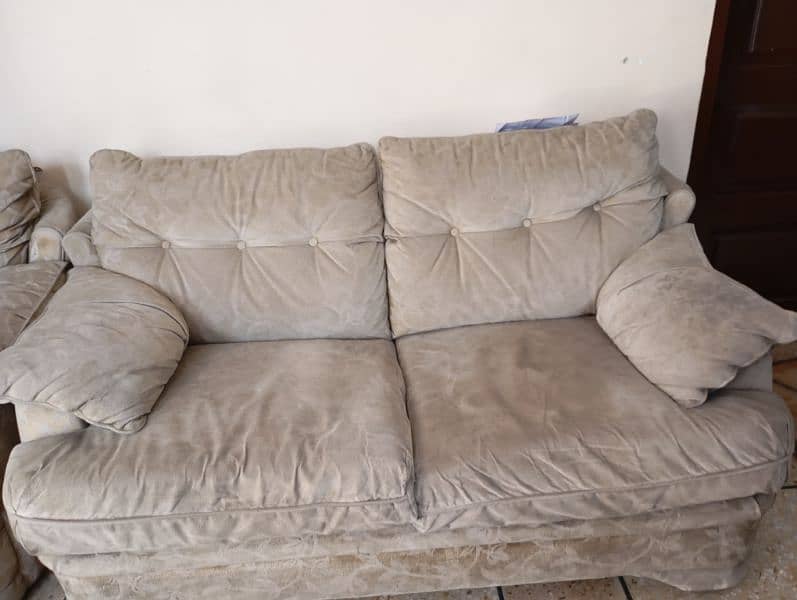 sofa set for sale urgently 0