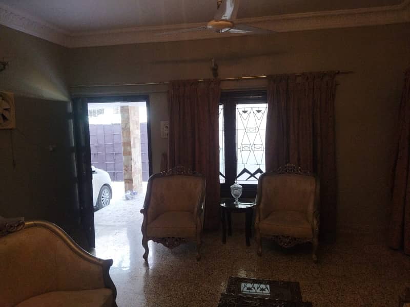 A House Of 400 Square Yards In Rs. 67500000 1