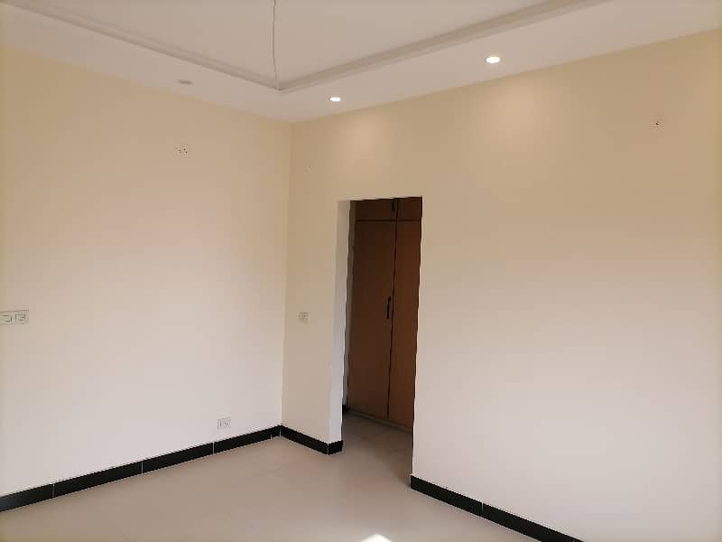 10 Marla House For rent In Askari 11 - Sector A Lahore 0