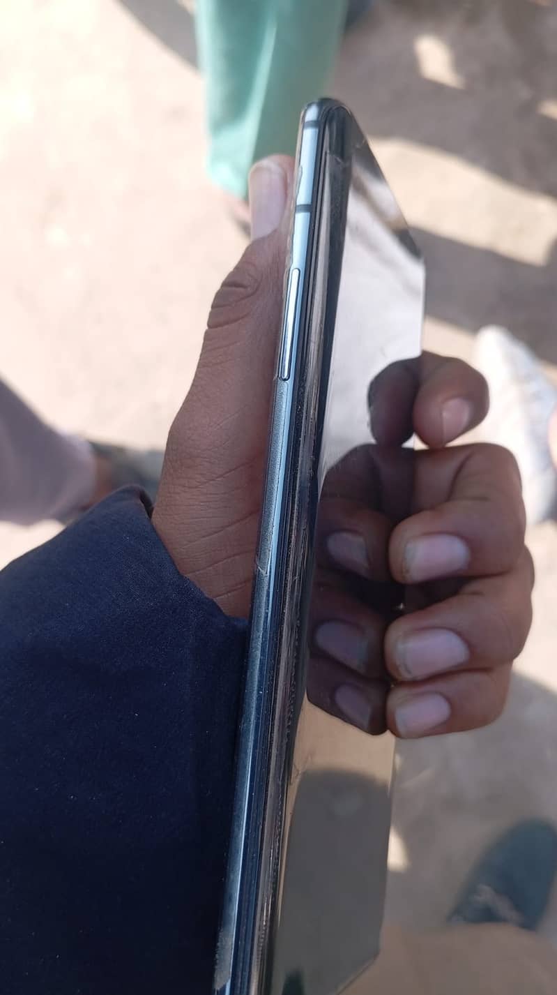 One Plus 7 pro  8,256 Dark Shade. Urgent Sale 1