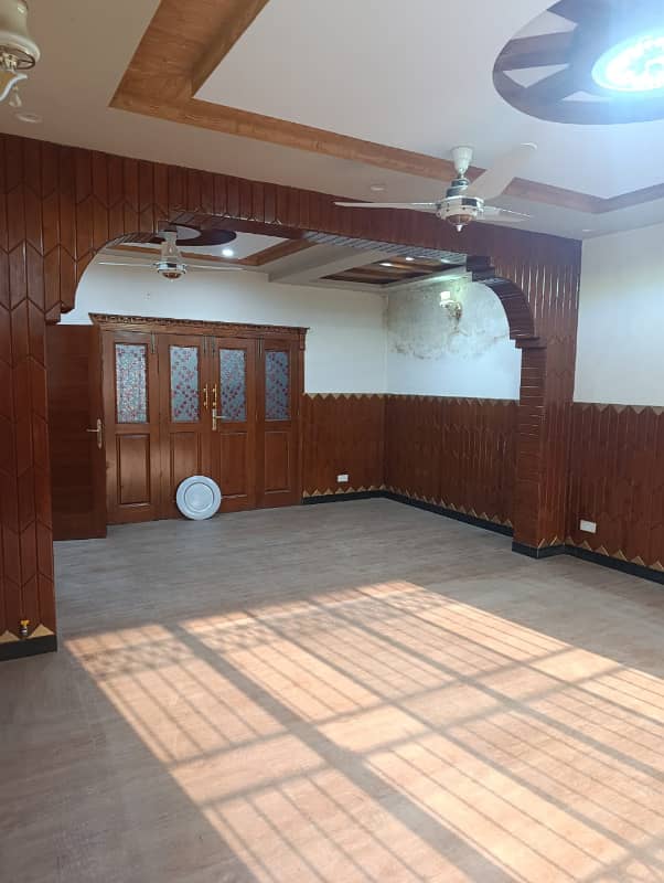 10marla 6beds neat and clean house for rent in G 13 1 Islamabad 3