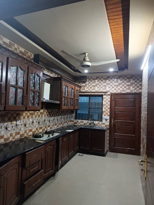 10marla 6beds neat and clean house for rent in G 13 1 Islamabad 5