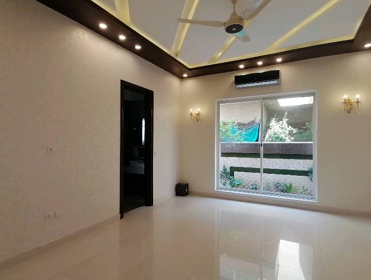 Aesthetic Upper Portion Of 1 Kanal For rent Is Available 1