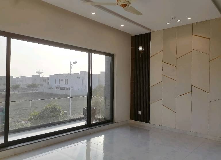 House Of 1 Kanal For rent In DHA Phase 5 2