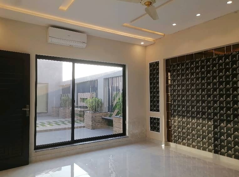 House Of 1 Kanal For rent In DHA Phase 5 6