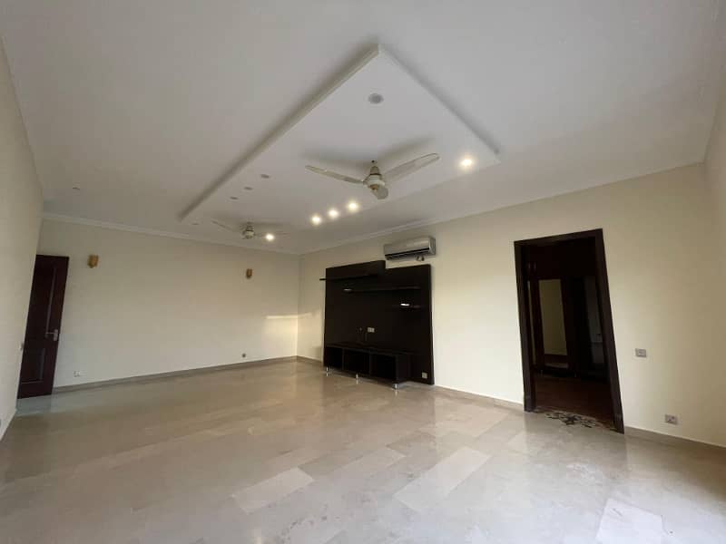 One Kanal Bungalow For Rent DHA Phase 2 Lahore 23