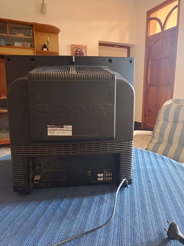 SONY Tv for SALE (Trinitron edition) 2