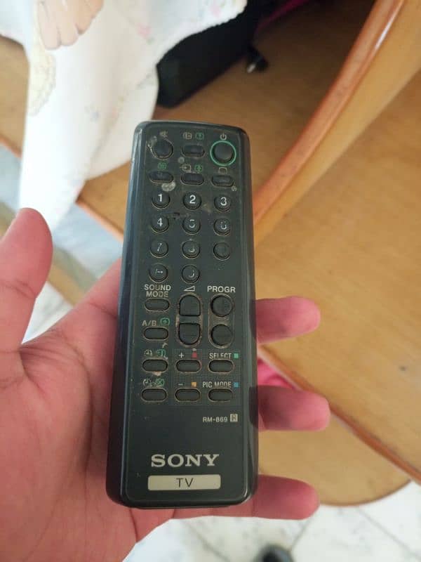 SONY Tv for SALE (Trinitron edition) 8