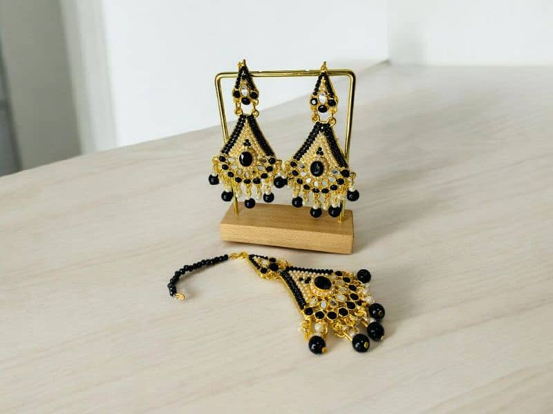 Earrings 8