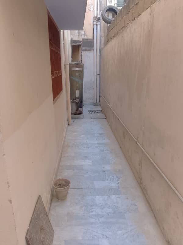 Portion 240 Sq Yards Ground Floor 3 Beds DD In ViP Block 15 Gulistan e Jauhar 7