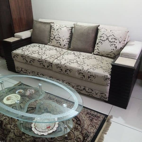 Sofas Set for sell with reasonable price 0