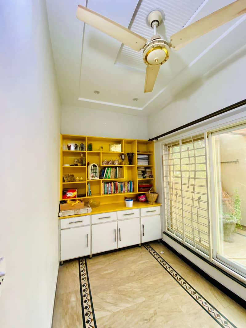 Triple Storey 619 Square Feet House Available In Al-Hamd Park For sale 11