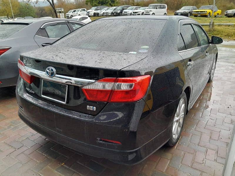 Toyota Camry 2.4 hybrid 2013/2017 5