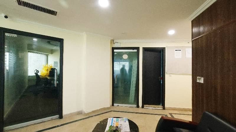 Prime Location Office Of 2000 Square Feet For sale In Siddique Trade Center 16