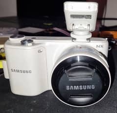 Samsung NX2000 mirrorless camera