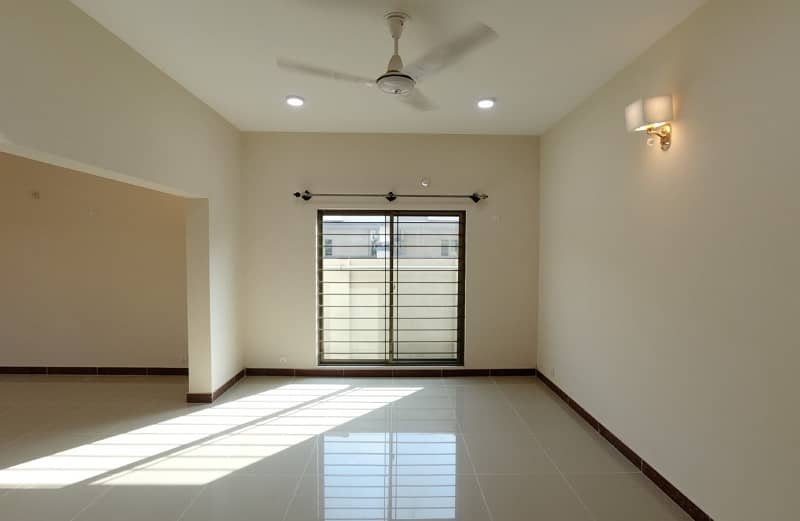 West Open Askari 5 - Sector J House Sized 375 Square Yards 2