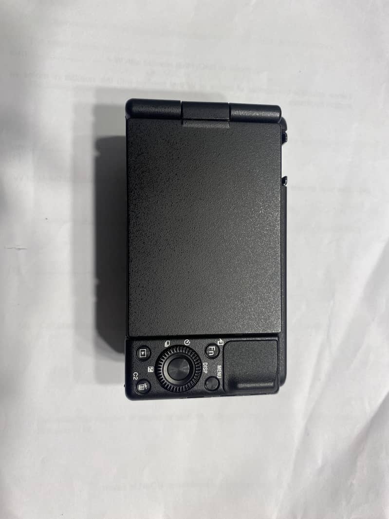 Sony ZV-1 with box and SD card 2