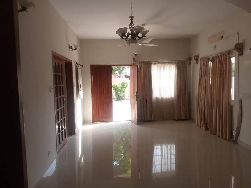 500 Yards Bunglow For Sale in DHA Phase 5 4