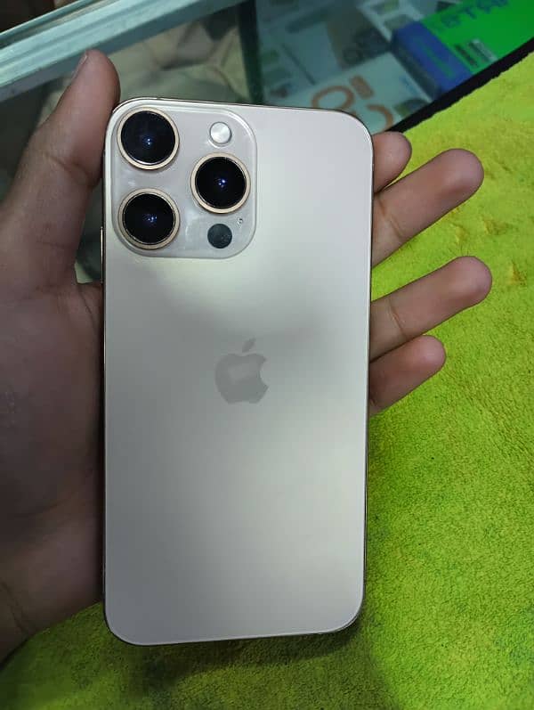 iphone xr converted to iphone 16 pro max 0