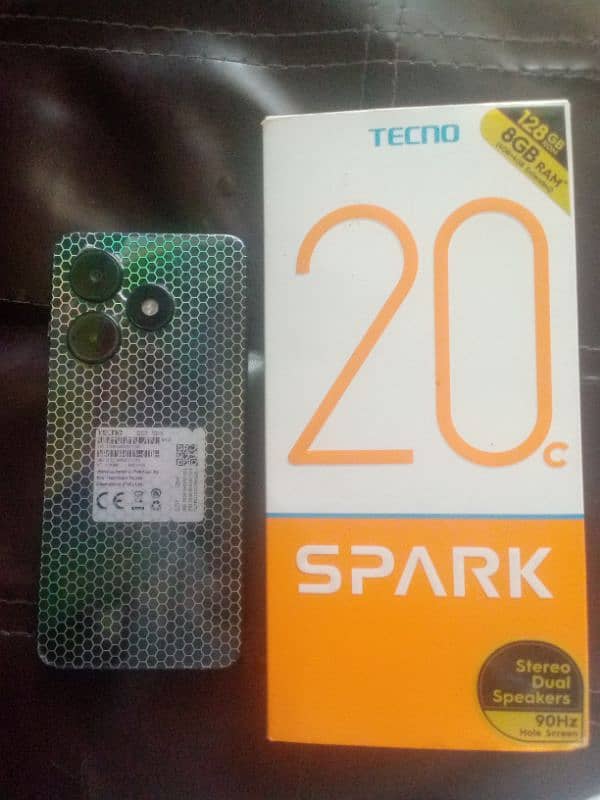 Tecno Spark 20C, 3