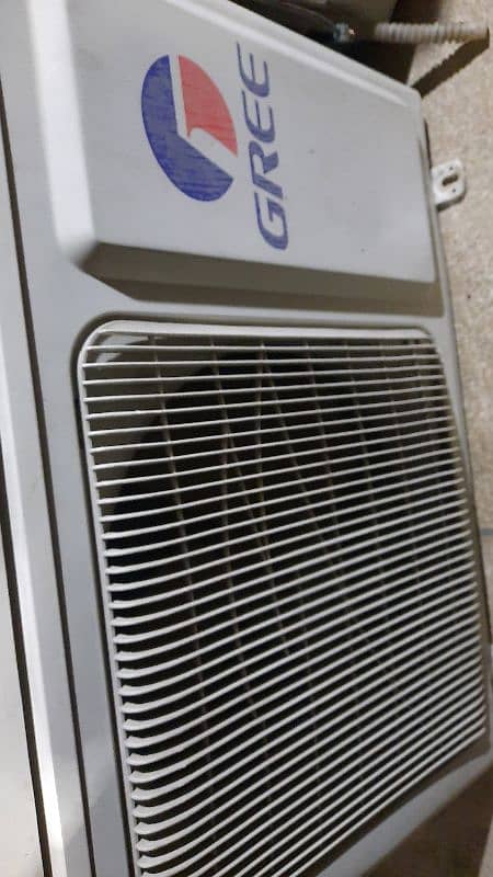 Gree ac good ok condition gass waghera ok 3