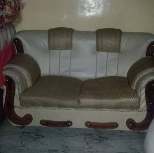 7 seter sofa for sale 1