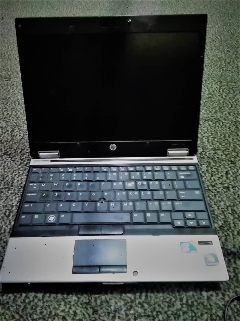 hp elitebook 2540p ram 4gb ,storage 250 gb 3