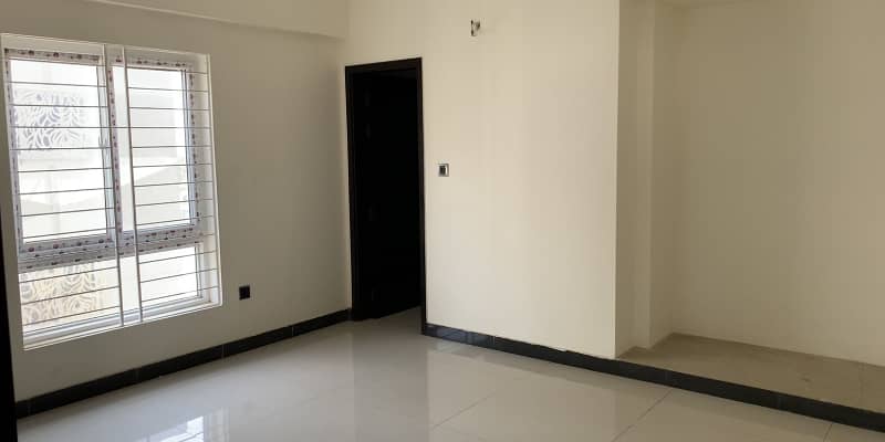 3 Bed DD Flat For sale Sindhi Muslim Society Karachi 8