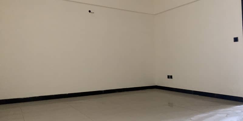 3 Bed DD Flat For sale Sindhi Muslim Society Karachi 23