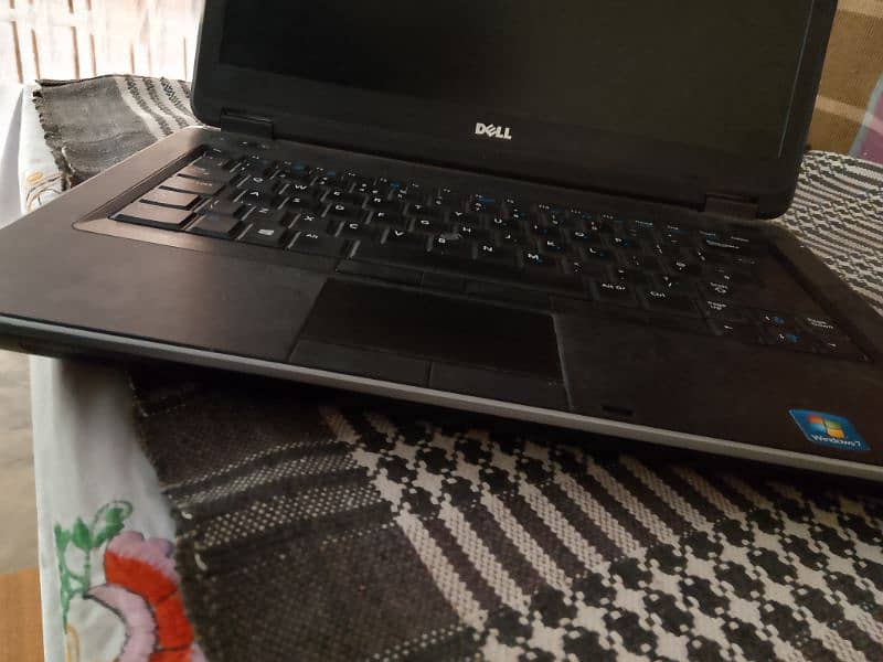 Laptop Dell 4