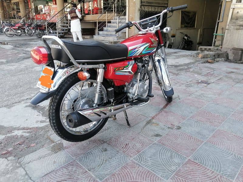 Honda cg 125 model 2023 ISLAMABAD number 9