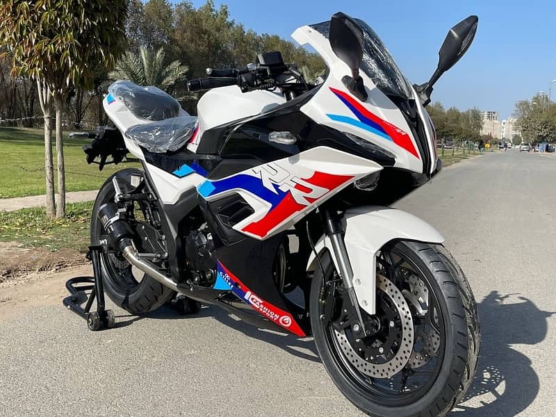 bmw s1000 rr 400 cc with tft meter and beautiful colours 2