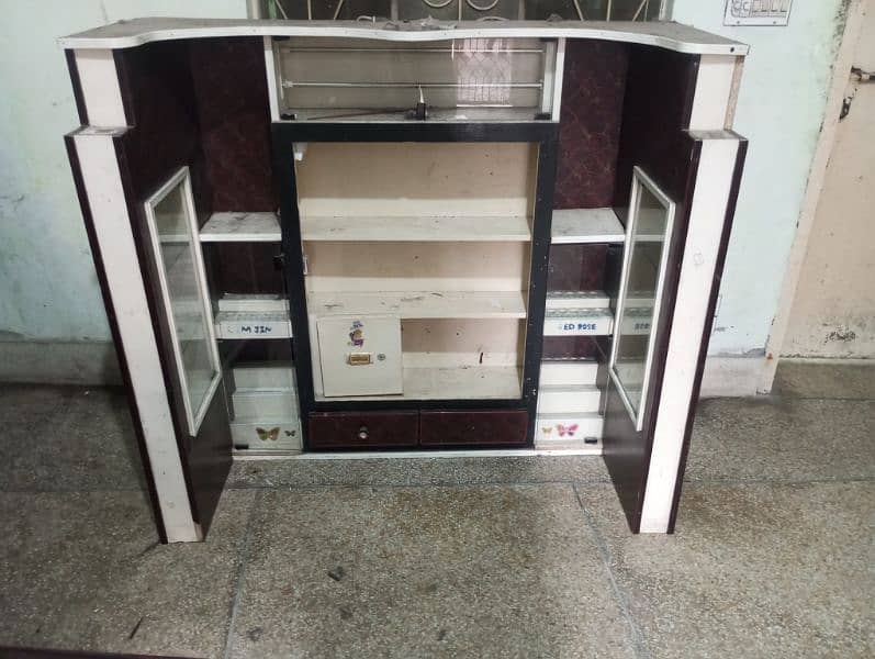 wardrobe table almari for sale 6