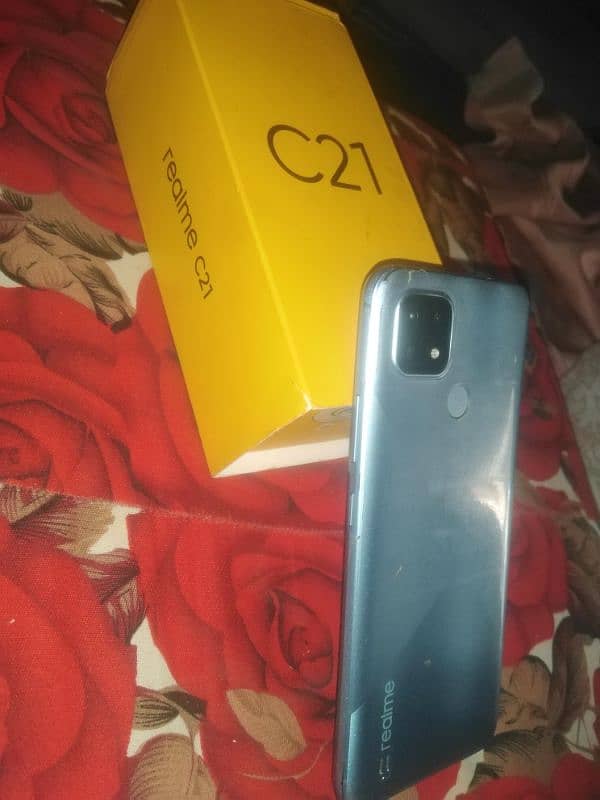 Realme C21 and google pixel 3 ad par lo 0