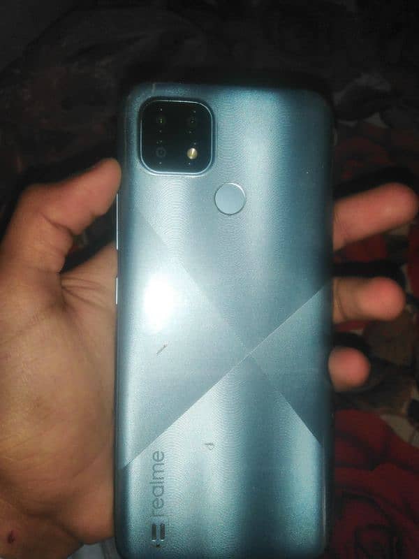 Realme C21 and google pixel 3 ad par lo 4