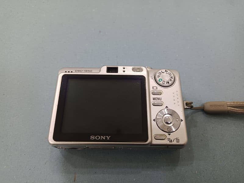 Sony DSC-W50 5